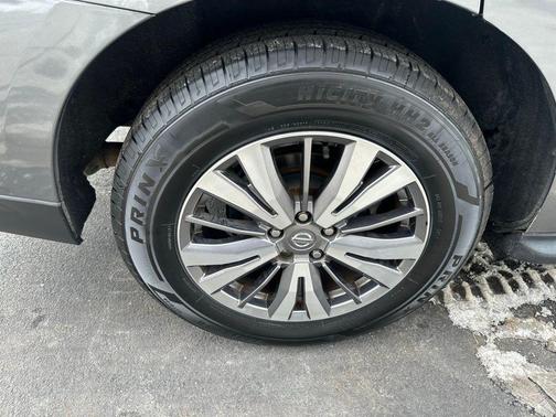 2020 Nissan Pathfinder SV 2WD