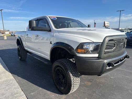 Bright White Clearcoat 2012 RAM 2500 SLT