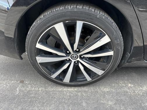 2022 Nissan Altima SR FWD