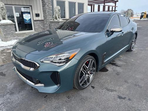 2022 Kia Stinger GT1