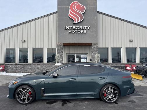 2022 Kia Stinger GT1