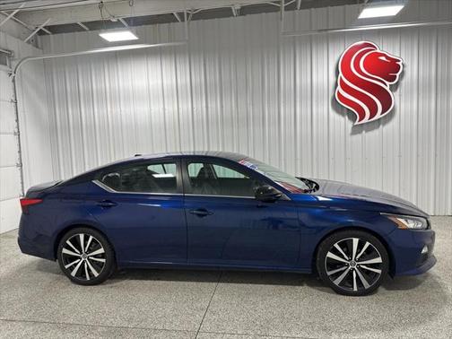 2020 Nissan Altima SR FWD