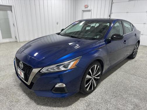 2020 Nissan Altima SR FWD