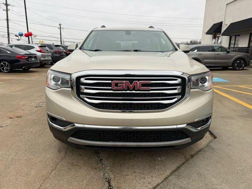 2017 GMC Acadia SLE-2