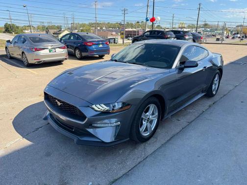 2021 Ford Mustang EcoBoost