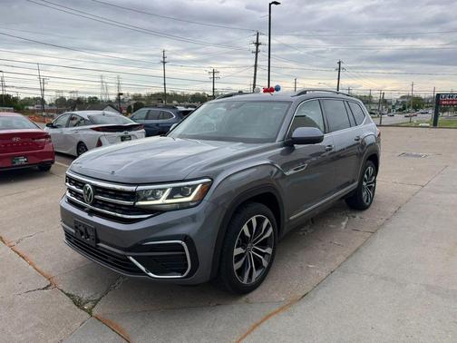 Platinum Gray Metallic 2021 Volkswagen Atlas 3.6L SEL Premium