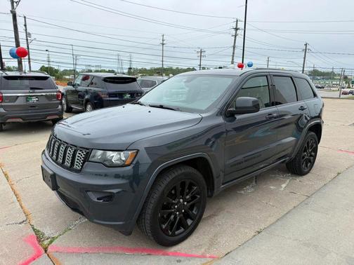 Rhino Clearcoat 2018 Jeep Grand Cherokee Altitude