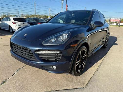 2014 Porsche Cayenne GTS