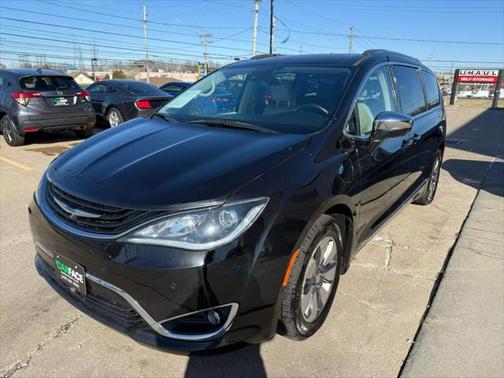2018 Chrysler Pacifica Hybrid Limited