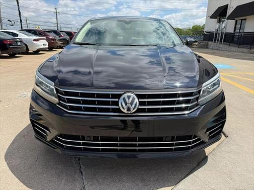 2019 Volkswagen Passat 2.0T R-Line