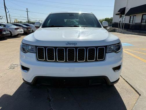 2019 Jeep Grand Cherokee Laredo