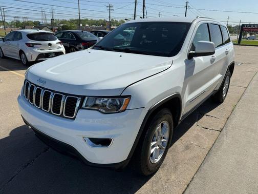2019 Jeep Grand Cherokee Laredo