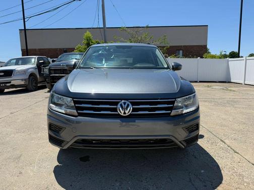 Platinum Gray Metallic 2021 Volkswagen Tiguan 2.0T SE R-Line Black 4MOTION
