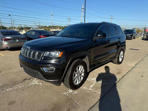 2021 Jeep Grand Cherokee Laredo