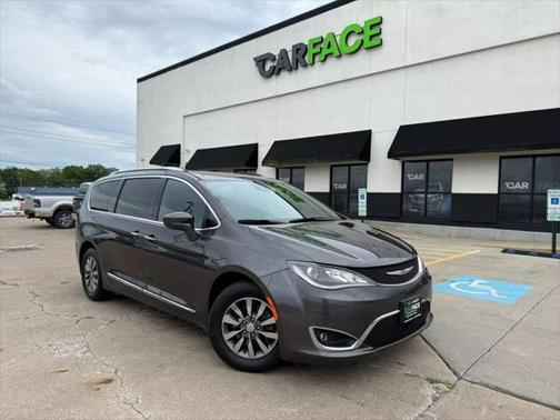 2020 Chrysler Pacifica Touring-L Plus