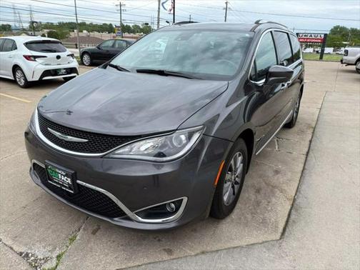 2020 Chrysler Pacifica Touring-L Plus