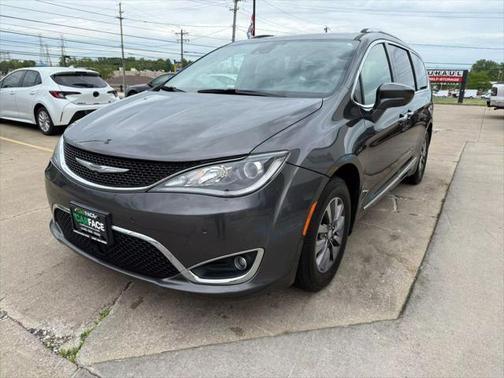 2020 Chrysler Pacifica Touring-L Plus