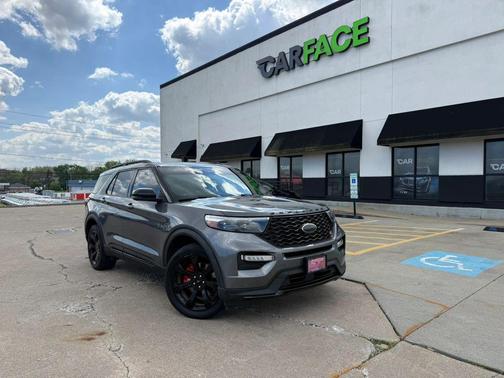 Carbonized Gray Metallic 2021 Ford Explorer ST