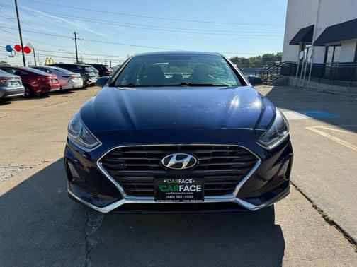2018 Hyundai SONATA SE