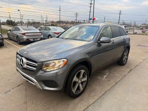 2017 Mercedes-Benz GLC 300 4MATIC