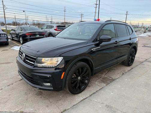 2021 Volkswagen Tiguan 2.0T SE R-Line Black 4MOTION
