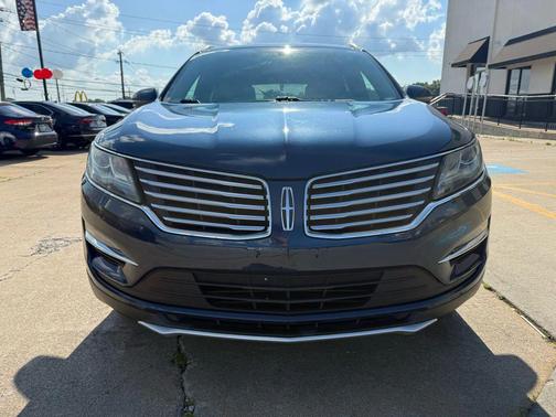 2015 Lincoln MKC Base