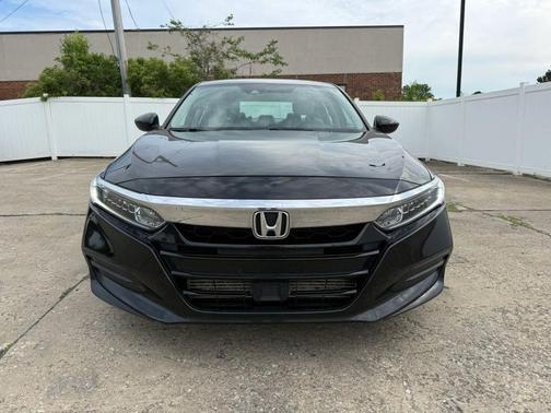 Crystal Black Pearl 2018 Honda Accord LX