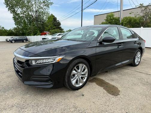 Crystal Black Pearl 2018 Honda Accord LX