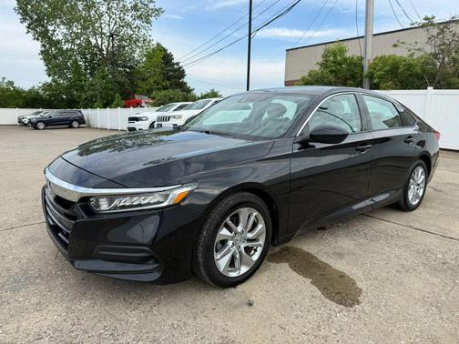 Crystal Black Pearl 2018 Honda Accord LX
