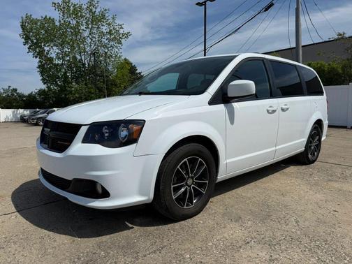White Knuckle Clearcoat 2018 Dodge Grand Caravan SXT