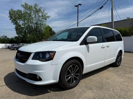 White Knuckle Clearcoat 2018 Dodge Grand Caravan SXT