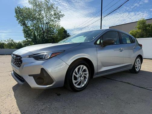 Ice Silver Metallic 2024 Subaru Impreza Base