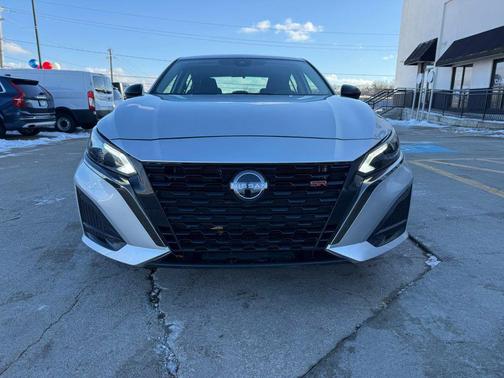 2024 Nissan Altima SR FWD