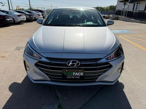2020 Hyundai ELANTRA SE