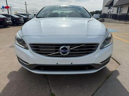 2016 Volvo S60 Inscription T5 Drive-E Platinum