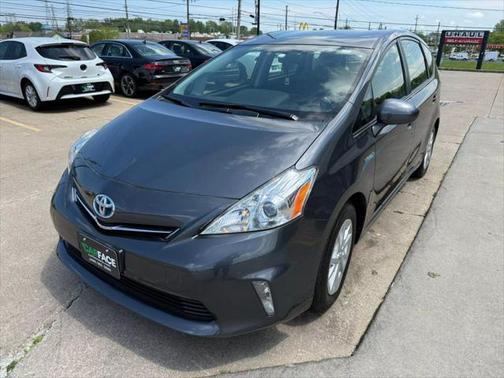 2014 Toyota Prius v Two