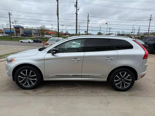 2017 Volvo XC60 T6 Dynamic