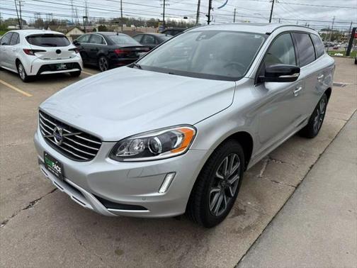 2017 Volvo XC60 T6 Dynamic