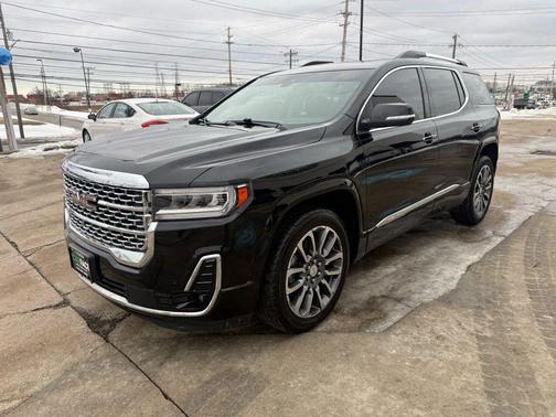 2022 GMC Acadia Denali