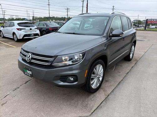 2014 Volkswagen Tiguan 2.0T SE 4MOTION
