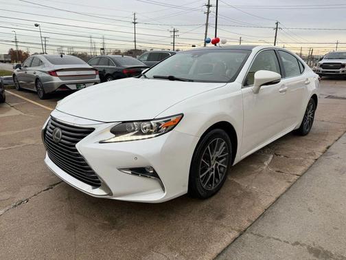 2016 Lexus ES 350 Base