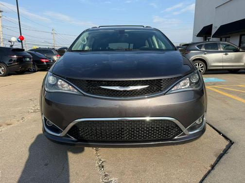 2018 Chrysler Pacifica Touring-L Plus
