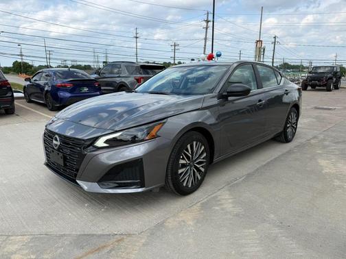 Gun Metallic 2026 Nissan Altima 2.5 SV