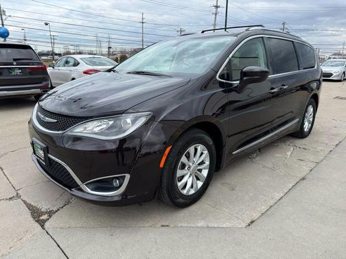 2018 Chrysler Pacifica Touring-L