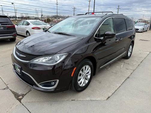 2018 Chrysler Pacifica Touring-L