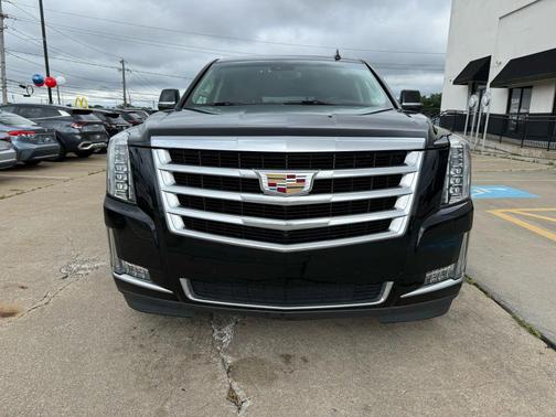 2019 Cadillac Escalade Luxury