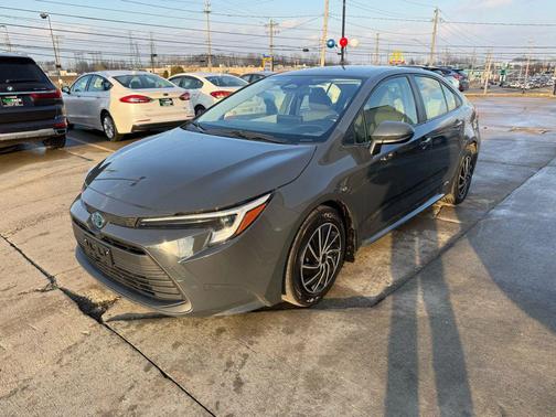 2024 Toyota Corolla Hybrid SE