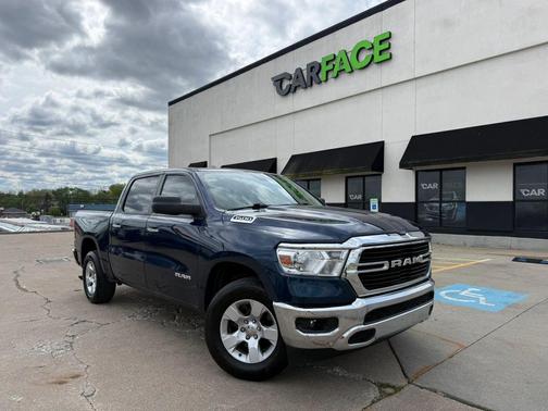 Patriot Blue Pearlcoat 2019 RAM 1500 Big Horn