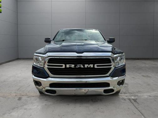 Patriot Blue Pearlcoat 2019 RAM 1500 Big Horn