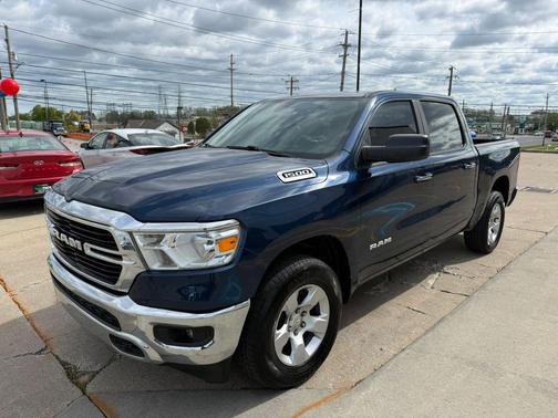 Patriot Blue Pearlcoat 2019 RAM 1500 Big Horn